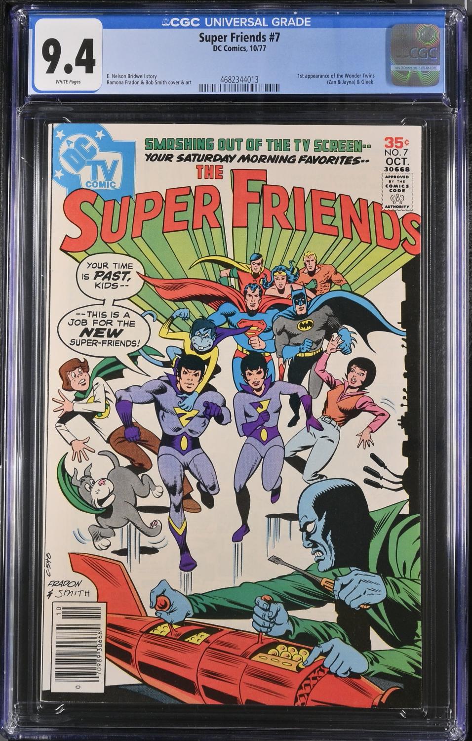 SUPER-FRIENDS #7 CGC 9.4 NM WHITE PAGES 1ST APPEARANCE WONDER TWINS